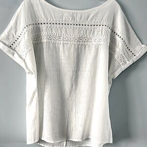 Elegant White Lace Women's Top